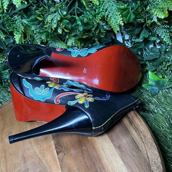 SCARLET Bootie Women 40 US 9 Black Hand Made Embroidered Floral Ankle Shoes 1980 - Picture 9 of 11